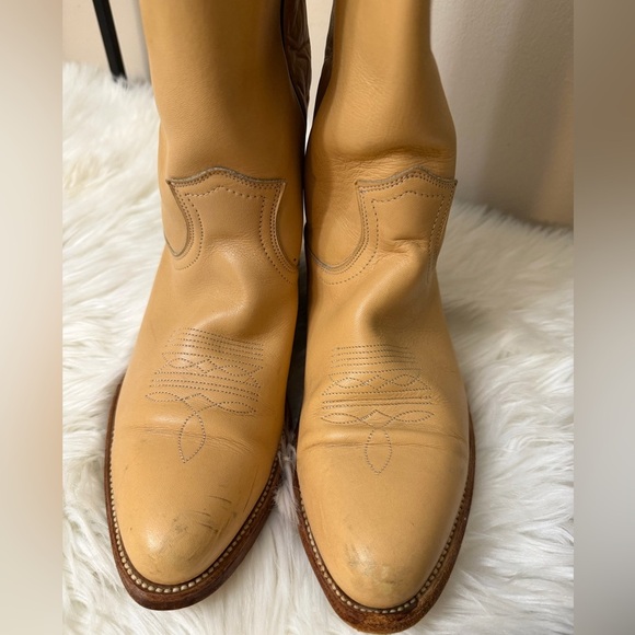 VTG Frye 2308 Western Cowboy Boots Beige Cream Tan size 9.5 Made In USA - Picture 10 of 11